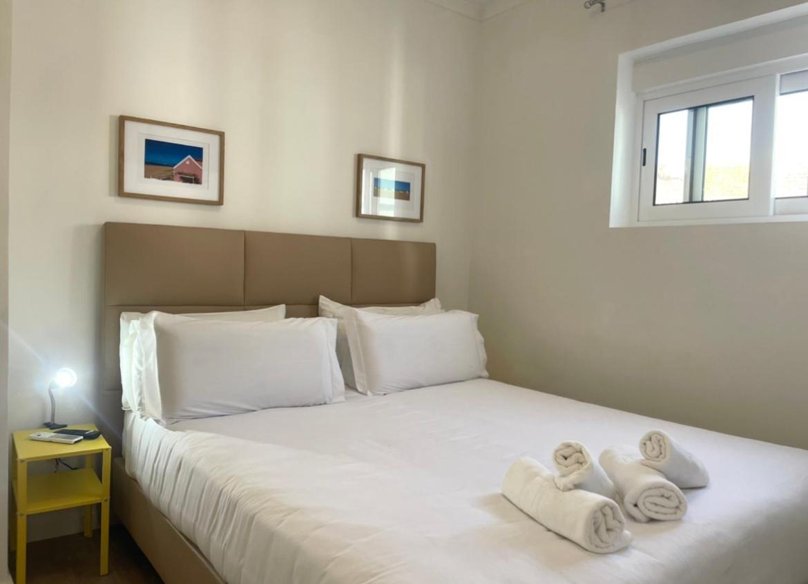 Vila Alexandra Costa de Caparica Luaran gambar